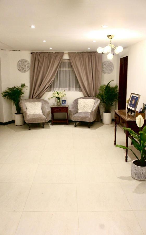 Casa De Hospedaje Vivaio ไพพ่า ภายนอก รูปภาพ