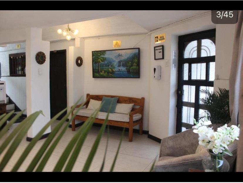 Casa De Hospedaje Vivaio ไพพ่า ภายนอก รูปภาพ